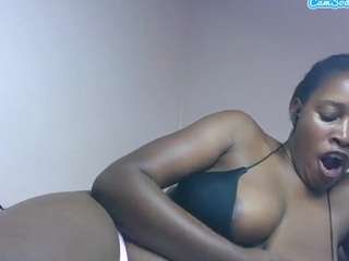 amber-cutie2 Live Webcam on CamSoda