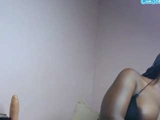 le modèle amber-cutie2 est en webcam porno dans un show sur le site camsoda, il possède les tags suivants: amateur,black hair,blowjob,brown eyes,dirty talk,doggy style,foot fetish,handjob,lovense,normal,tittyfuck,toys,twerk,big tits