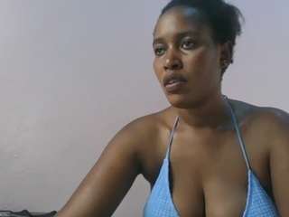 amber-cutie2 Live Webcam on CamSoda