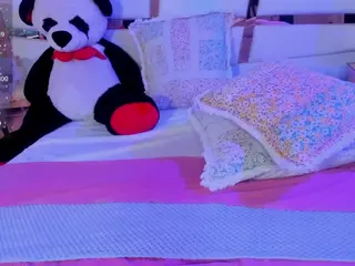 aurora-cold's Live Sex Cam Show