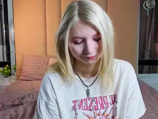 EdlaBuskey's Live Sex Cam Show