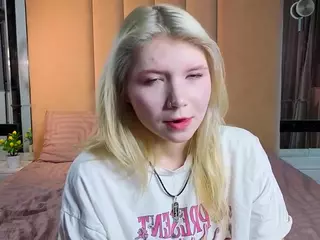 EdlaBuskey's Live Sex Cam Show