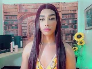 emeli-roushot camsoda