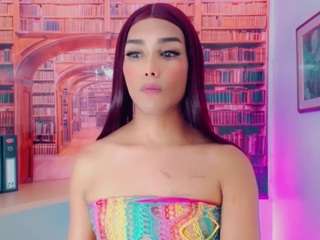 emeli-roushot Live Webcam on CamSoda