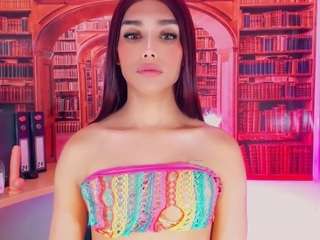 emeli-roushot live webcam on Soda Cams