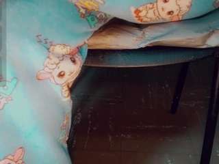 emeli-roushot webcam model