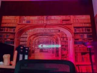 emeli-roushot Sex Cam Show
