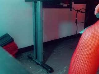 emeli-roushot Sex Cam Show