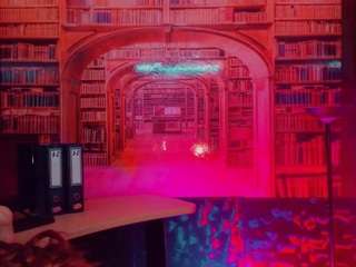 emeli-roushot live webcam show