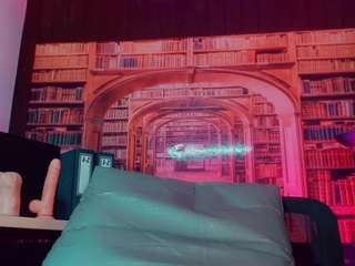 emeli-roushot live webcam show