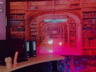 emeli-roushot live webcam show