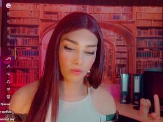 emeli-roushot live cam preview