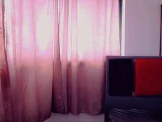 emeli-roushot