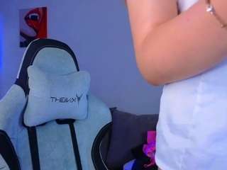 MonicaErotic live webcam show