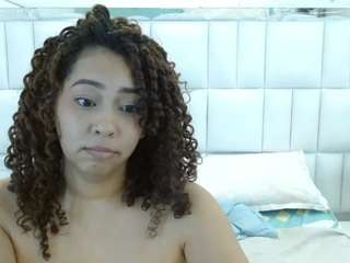 rebeccamils Live Webcam on CamSoda