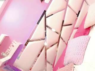 vanessapintoo Live Webcam on CamSoda