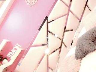 vanessapintoo Live Webcam on CamSoda