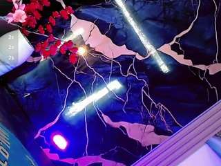 Zara-gill live webcam show