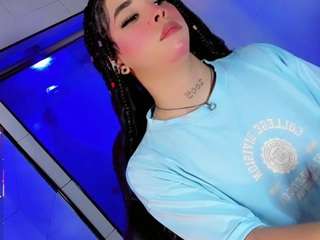 Zara-gill live cam preview