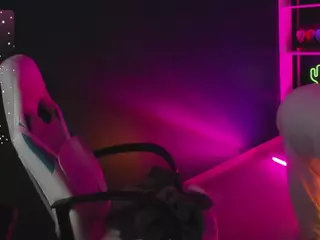 Alli-Aster's Live Sex Cam Show