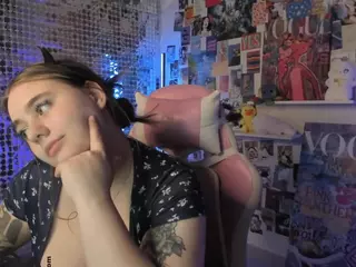 Alli-Aster's Live Sex Cam Show