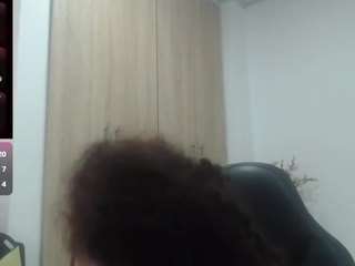 bustyxmilf webcam model