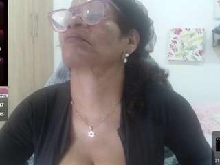 bustyxmilf webcam