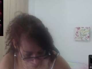 bustyxmilf