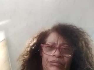 bustyxmilf webcam