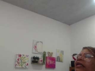 bustyxmilf Live Webcam on CamSoda