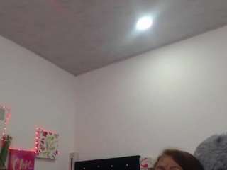 BustyXMilf live webcam on Soda Cams