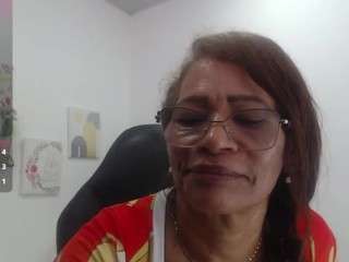 bustyxmilf Live Webcam on CamSoda