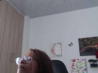 bustyxmilf live cam profile