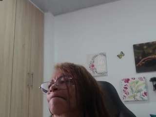 bustyxmilf Live Webcam on CamSoda