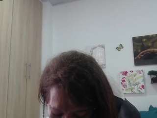 bustyxmilf live cam profile