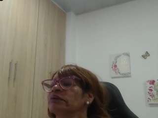 bustyxmilf's CamSoda show and profile