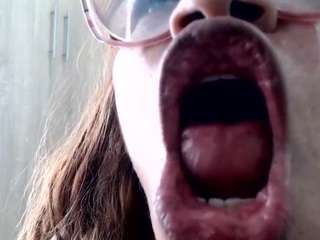 bustyxmilf