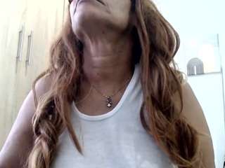 bustyxmilf