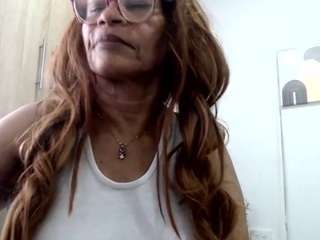 bustyxmilf