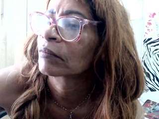 bustyxmilf