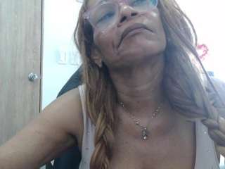 bustyxmilf