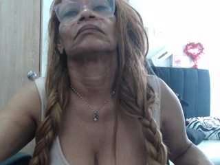 bustyxmilf