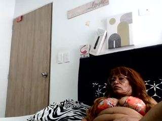 bustyxmilf