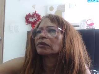 bustyxmilf