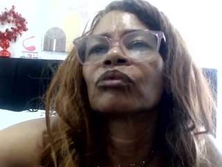 bustyxmilf
