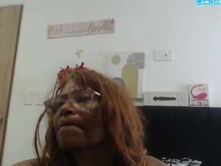 bustyxmilf