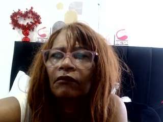 bustyxmilf