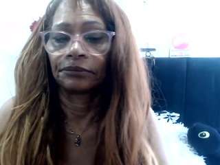 bustyxmilf