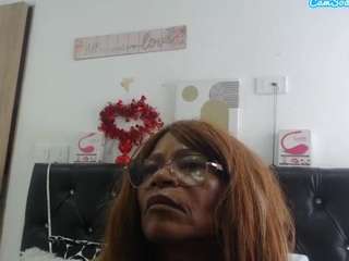 bustyxmilf