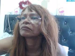 bustyxmilf